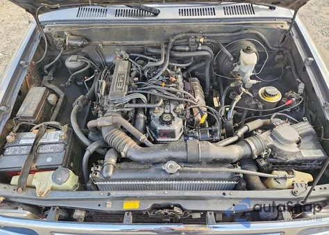 1993 Toyota Pickup 1/2 Ton Long Wheelbase Dx z USA, uszkodzony, nr VIN JT4RN82P5P5087697